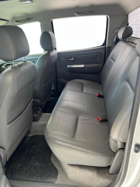 TOYOTA Hilux Caminhonete 3.0 4P 4X4 SRV TURBO DIESEL CABINE DUPLA AUTOMTICO, Foto 13