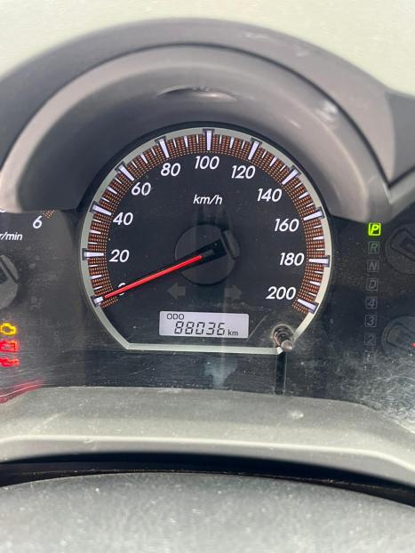 TOYOTA Hilux Caminhonete 3.0 4P 4X4 SRV TURBO DIESEL CABINE DUPLA AUTOMTICO, Foto 14
