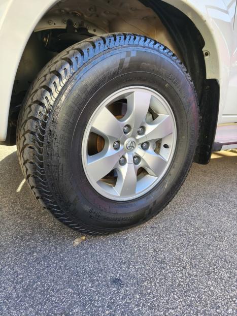 TOYOTA Hilux Caminhonete 2.7 16V 4P SR FLEX CABINE DUPLA AUTOMTICO, Foto 11