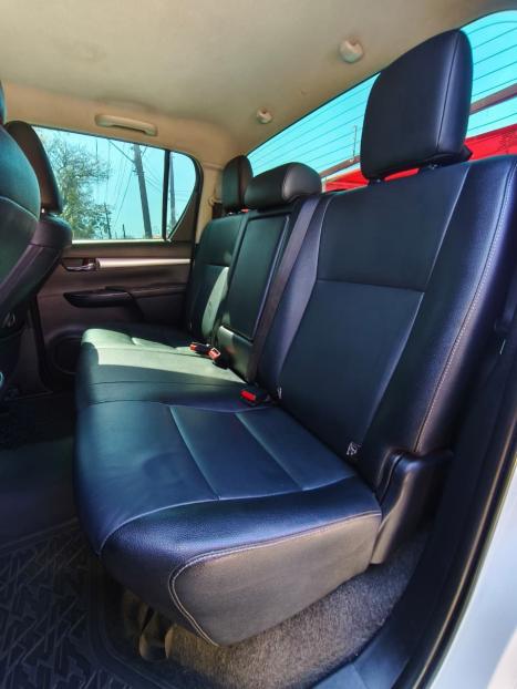 TOYOTA Hilux Caminhonete 2.8 16V SRX 4X4 DIESEL CABINE DUPLA AUTOMTICO, Foto 6