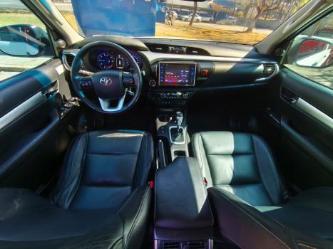TOYOTA Hilux Caminhonete 2.8 16V SRX 4X4 DIESEL CABINE DUPLA AUTOMTICO, Foto 8