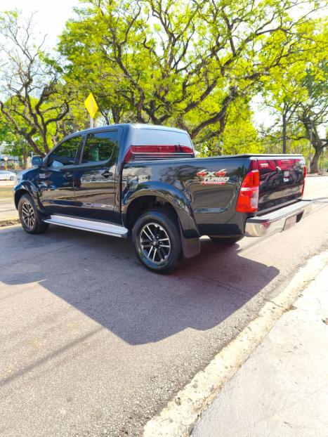 TOYOTA Hilux Caminhonete 3.0 4P 4X4 SRV TURBO DIESEL CABINE DUPLA AUTOMTICO, Foto 2