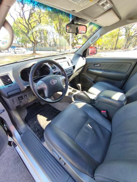 TOYOTA Hilux Caminhonete 2.7 16V 4P SRV FLEX CABINE DUPLA AUTOMTICO, Foto 8