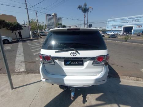TOYOTA Hilux SW4 2.4 4P 4X4 DIESEL, Foto 13
