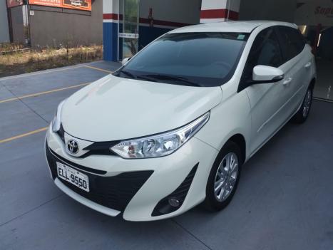 TOYOTA Yaris Hatch 1.3 16V 4P FLEX XL, Foto 2