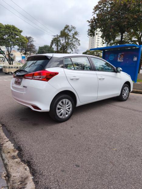 TOYOTA Yaris Hatch 1.5 16V 4P FLEX XL MULTIDRIVE AUTOMTICO CVT, Foto 5