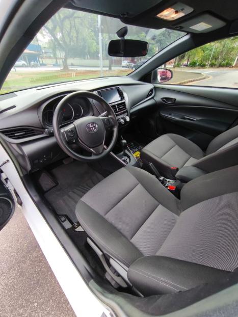 TOYOTA Yaris Hatch 1.5 16V 4P FLEX XL MULTIDRIVE AUTOMTICO CVT, Foto 6