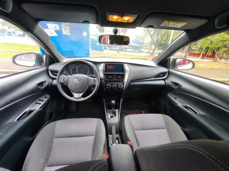 TOYOTA Yaris Hatch 1.5 16V 4P FLEX XL MULTIDRIVE AUTOMTICO CVT, Foto 8