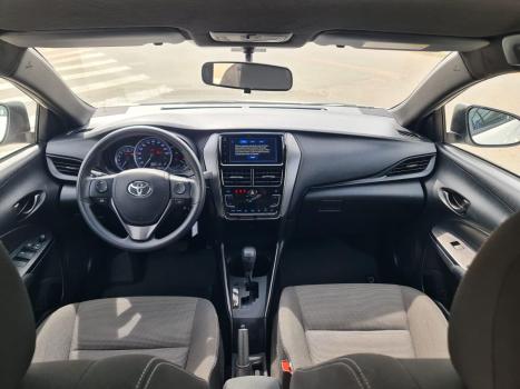 TOYOTA Yaris Hatch 1.5 16V 4P FLEX XL MULTIDRIVE AUTOMTICO CVT, Foto 5