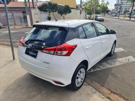 TOYOTA Yaris Hatch 1.5 16V 4P FLEX XL MULTIDRIVE AUTOMTICO CVT, Foto 8