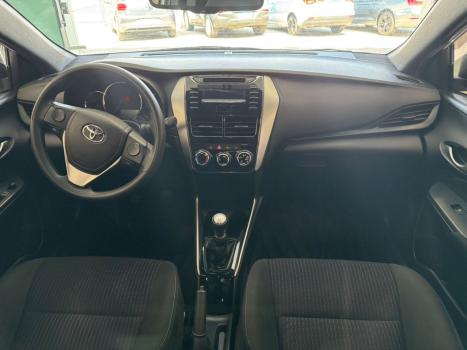 TOYOTA Yaris Hatch 1.3 16V 4P FLEX XL, Foto 6