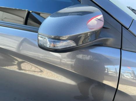 TOYOTA Yaris Sedan 1.5 16V 4P FLEX XL, Foto 6