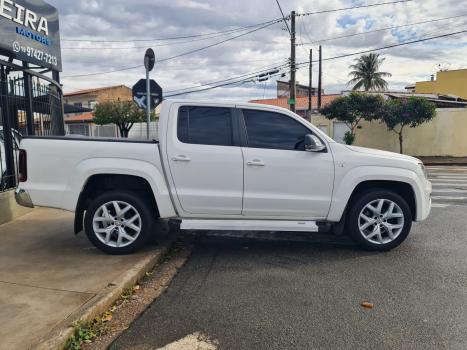 VOLKSWAGEN Amarok 3.0 V6 CABINE DUPLA HIGHLINE 4X4 TURBO INTERCOOLER AUTOMTICO, Foto 4