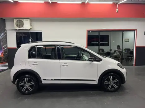 VOLKSWAGEN Cross UP 1.0 12V 4P TSI FLEX, Foto 5