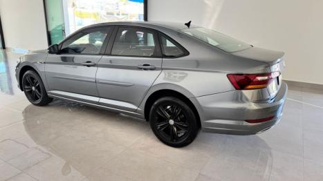 VOLKSWAGEN Jetta 1.4 4P 250 TSI R-LINE AUTOMTICO, Foto 3
