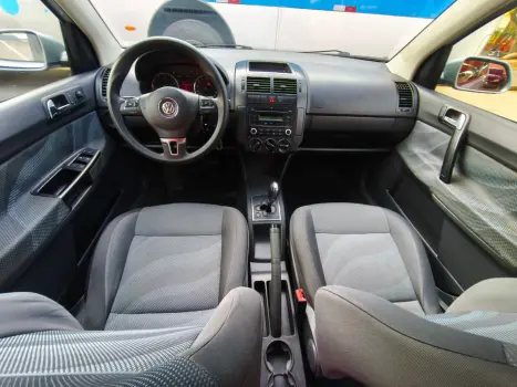 VOLKSWAGEN Polo Sedan 1.6 4P, Foto 6