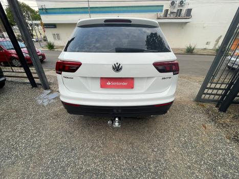 VOLKSWAGEN Tiguan 1.4 250 TSI TOTAL FLEX ALLSPACE COMFORTLINE TURBO AUTOMTICO TIPTRONIC, Foto 6