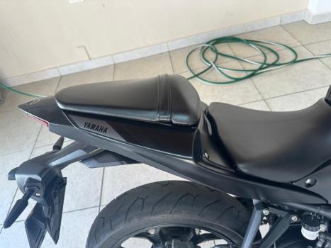 YAMAHA MT-03 300 ABS, Foto 5