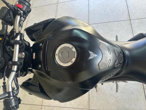 YAMAHA MT-03 300 ABS, Foto 8