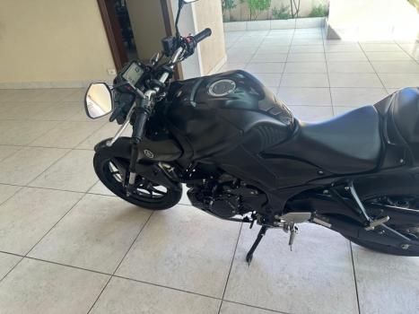 YAMAHA MT-03 300 ABS, Foto 12