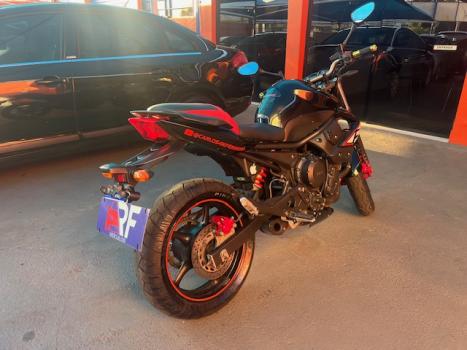 YAMAHA XJ6 600 N, Foto 13