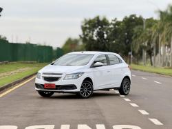 CHEVROLET Onix Hatch 1.4 4P FLEX LT