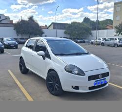 FIAT Punto 1.4 4P ATTRACTIVE FLEX