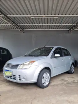 FORD Fiesta Sedan 1.6 4P FLEX