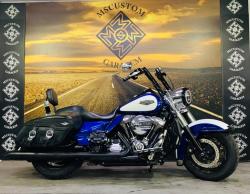HARLEY DAVIDSON Road King 1700