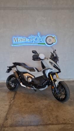 HONDA X-ADV 750 