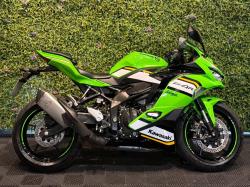 KAWASAKI ZX-4R 