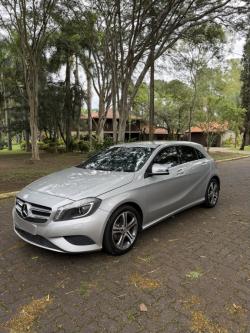 MERCEDES-BENZ A 200 1.6 16V 4P TURBO URBAN AUTOMÁTICO