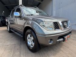 NISSAN Frontier 2.5 4X4 LE CABINE DUPLA TURBO DIESEL AUTOM�TICO