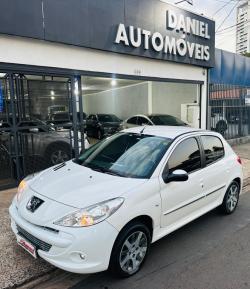 PEUGEOT 207 Hatch 1.4 4P XR FLEX