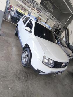 RENAULT Duster 2.0 16V 4P FLEX DYNAMIQUE 4X4 RENAULT Duster 2.0 16V 4P FLEX DYNAMIQUE 4X4