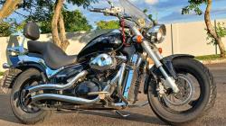 SUZUKI Boulevard M 800 