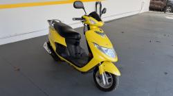 SUZUKI Burgman 125 