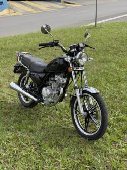 SUZUKI Intruder 125 