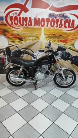 SUZUKI Intruder 125 