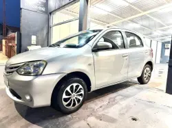TOYOTA Etios Hatch 1.3 16V 4P FLEX X