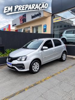 TOYOTA Etios Hatch 1.3 16V 4P FLEX X AUTOMÁTICO