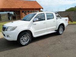 TOYOTA Hilux Caminhonete 3.0 4P 4X4 SRV TURBO DIESEL CABINE DUPLA AUTOMTICO