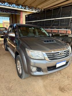 TOYOTA Hilux Caminhonete 3.0 16V 4P 4X4 SRV TURBO DIESEL
