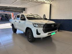 TOYOTA Hilux Caminhonete 2.8 4P 4X4 DIESEL CABINE DUPLA