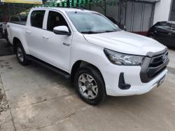 TOYOTA Hilux Caminhonete 2.8 16V  LOW M4FD 4X4 TURBO DIESEL CABINE DUPLA