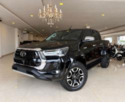 TOYOTA Hilux Caminhonete 2.8 16V SRX PLUS 4X4 TURBO DIESEL CABINE DUPLA AUTOMÁTICO