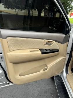 TOYOTA Hilux SW4 2.7 16V 4P SR AUTOM�TICO