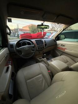 TOYOTA Hilux SW4 2.7 16V 4P SR AUTOMÁTICO