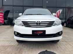 TOYOTA Hilux SW4 2.7 16V 4P SR AUTOMÁTICO