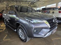 TOYOTA Hilux SW4 2.8 16V 4P SRX 4X4 7 LUGARES TURBO DIESEL AUTOMTICO